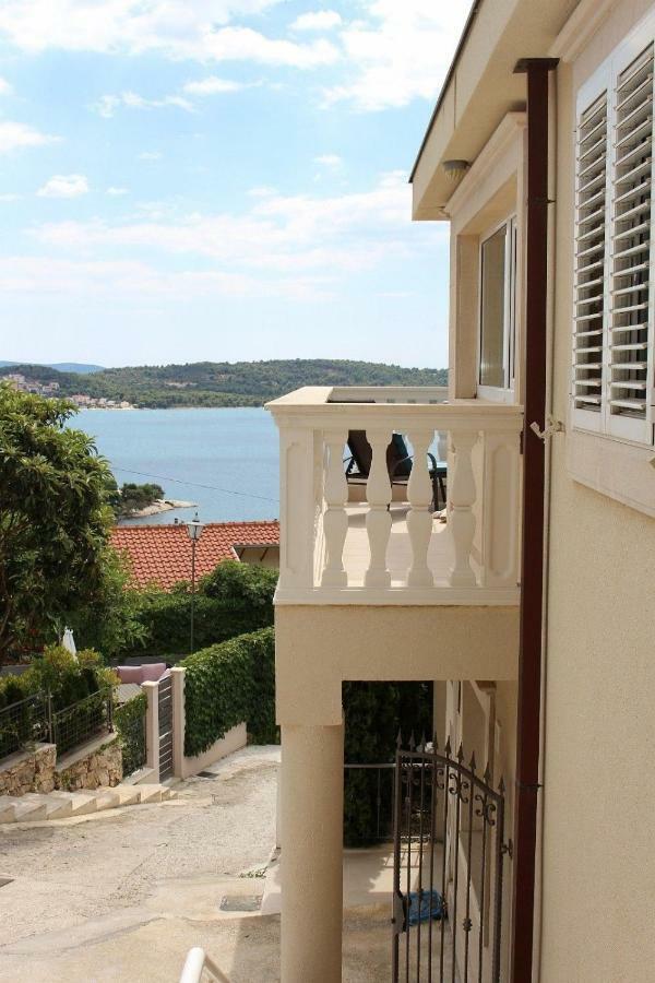 Villa Lizzi Trogir Luaran gambar