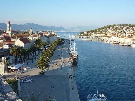 Villa Lizzi Trogir Luaran gambar